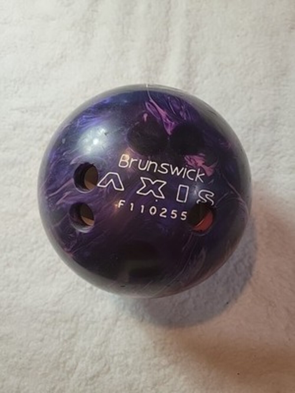 Brunswick Axis Bowling Ball 10 Pounds Drilled In Purple And Pink